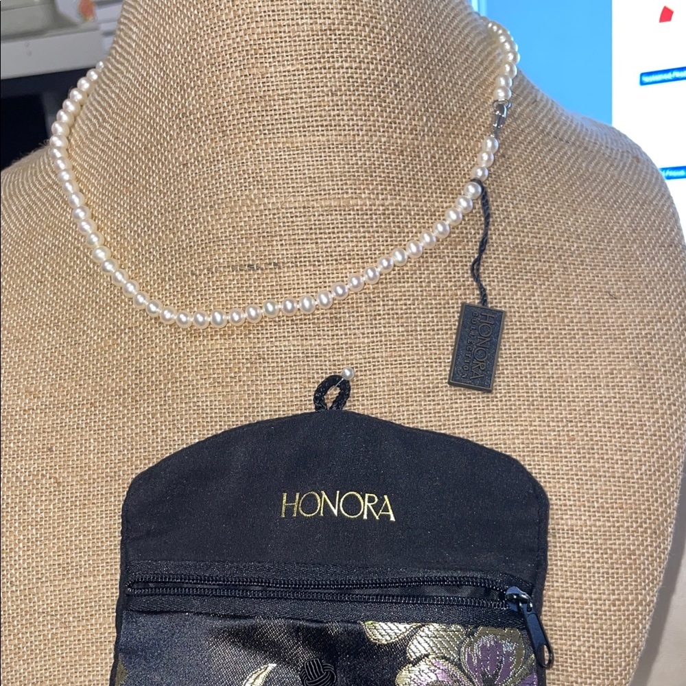 Honora Classic White Pearl Necklace - Picture 4 of 5